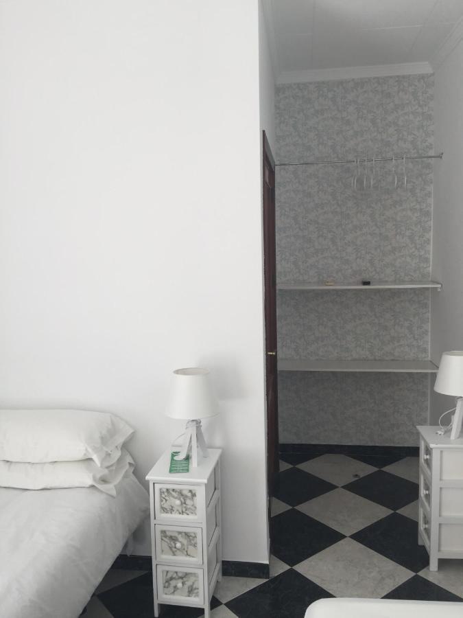 Hostal Villa Carbula Almodóvar del Río Exterior foto